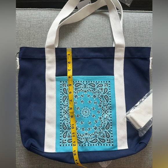 Blue Canvas Tote Bag with an External Pocket and additional crossbody strap - Picture 8 of 9